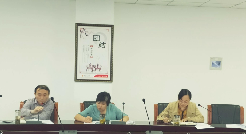 院领导现场授课.jpg