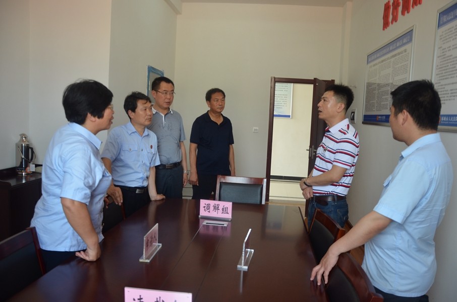 参观劳动人事纠纷巡回审判点.JPG