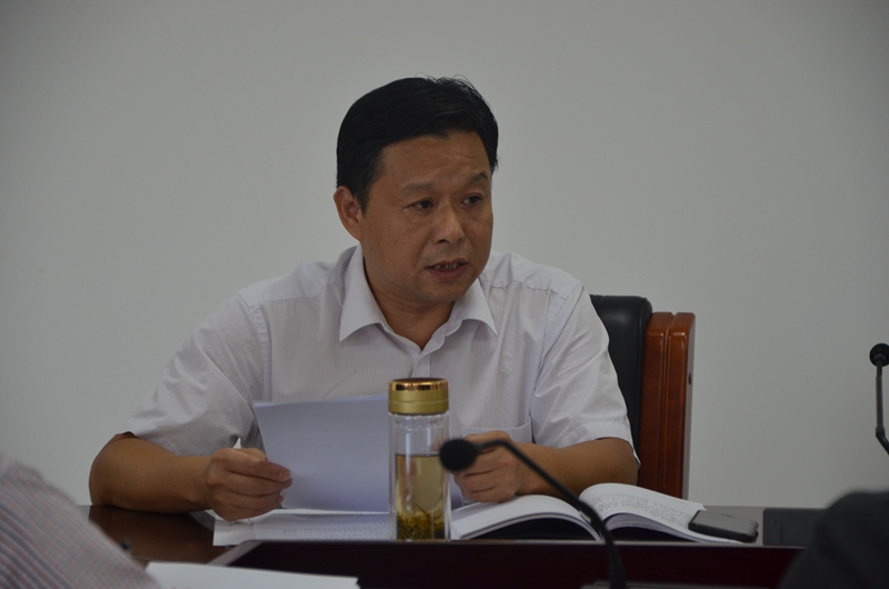 2审委会专委章广军就党建工作进行培训和指导.JPG