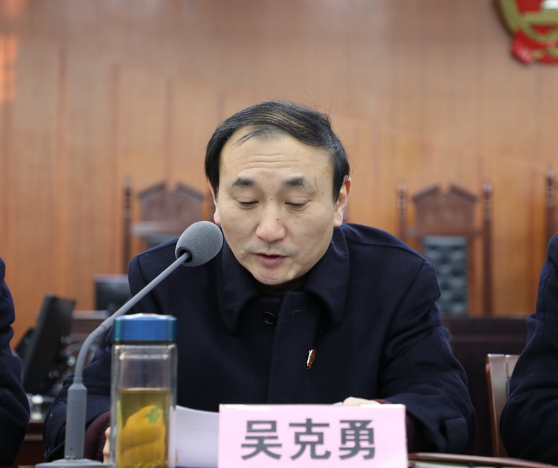 5党组成员、政治处主任吴克勇宣读表彰决定.JPG