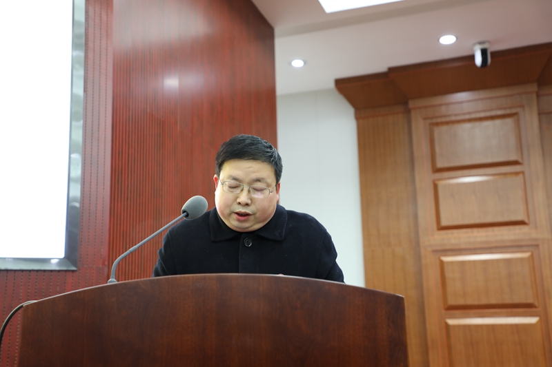6执行庭长郑劲松述职.JPG