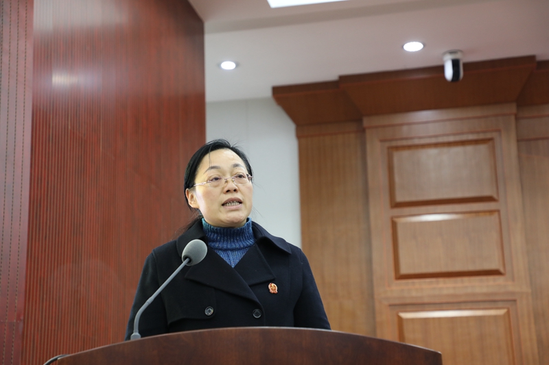 10黄金桥法庭庭长黄培英述职.JPG