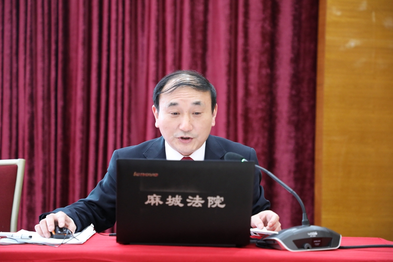 3法院党组成员、执行局长吴克勇作《人民法院强制执行工作的解读》法律讲座.JPG