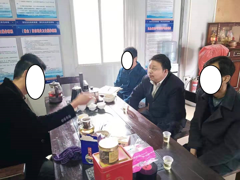 法官进企业调解案件.jpg