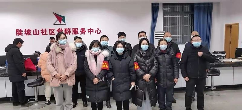 麻城市法院先锋队员合影.jpg