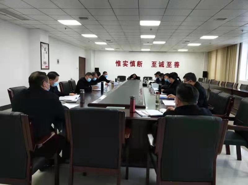 2月18日，麻城市法院立案、审管、商事、执行、督察五大专班开展优化营商环境讨论.jpg
